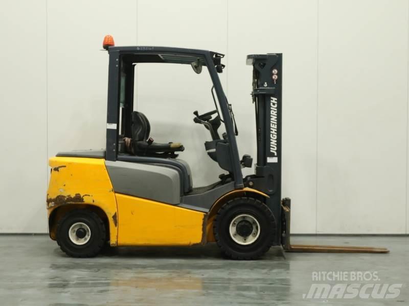 Jungheinrich DFG 425 Stivuitor diesel