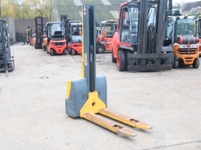 Jungheinrich EMC110 Transpaleti