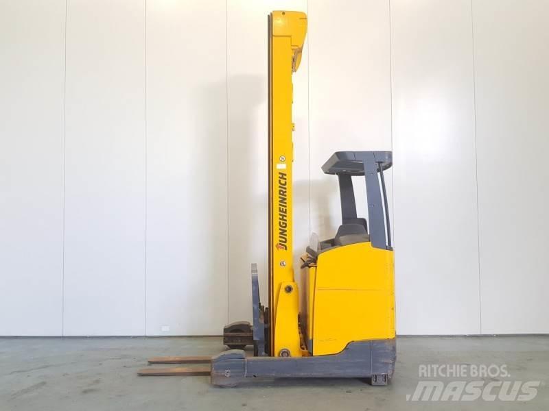 Jungheinrich ETV216 Stivuitor cu catarg retractabil