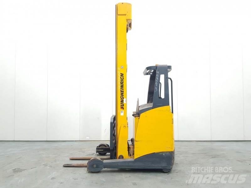 Jungheinrich ETV216 Stivuitor cu catarg retractabil