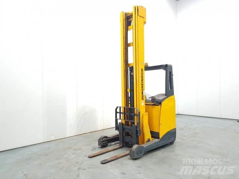 Jungheinrich ETV216 Stivuitor cu catarg retractabil