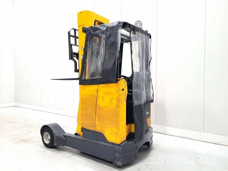 Jungheinrich ETVC20 Stivuitor cu catarg retractabil