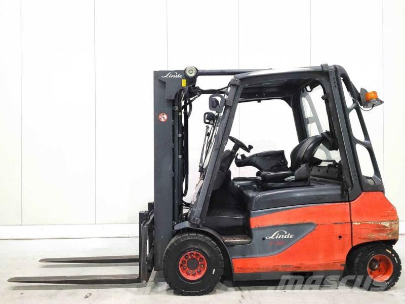 Linde E30-01 Stivuitor electric