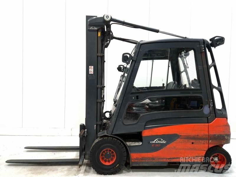 Linde E30L-01 Stivuitor electric
