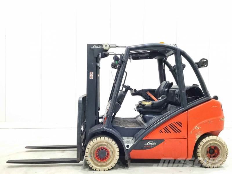 Linde H25T-02 RENTAL Stivuitor GPL