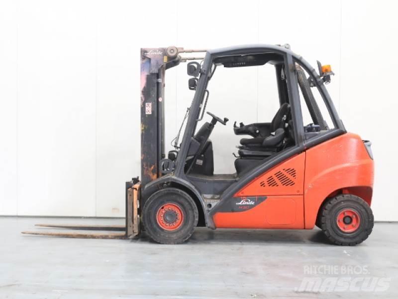 Linde H30D-02 393 Stivuitor diesel