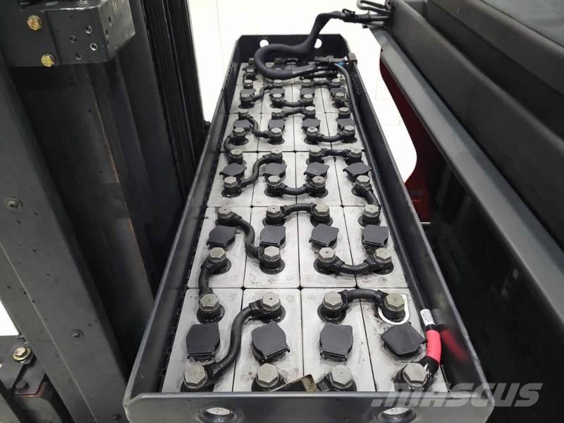 Linde R16-01 1120 Stivuitor cu catarg retractabil