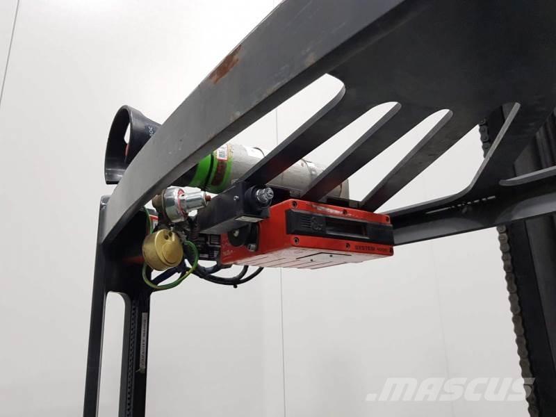 Linde R16 PYROBAN Stivuitor cu catarg retractabil