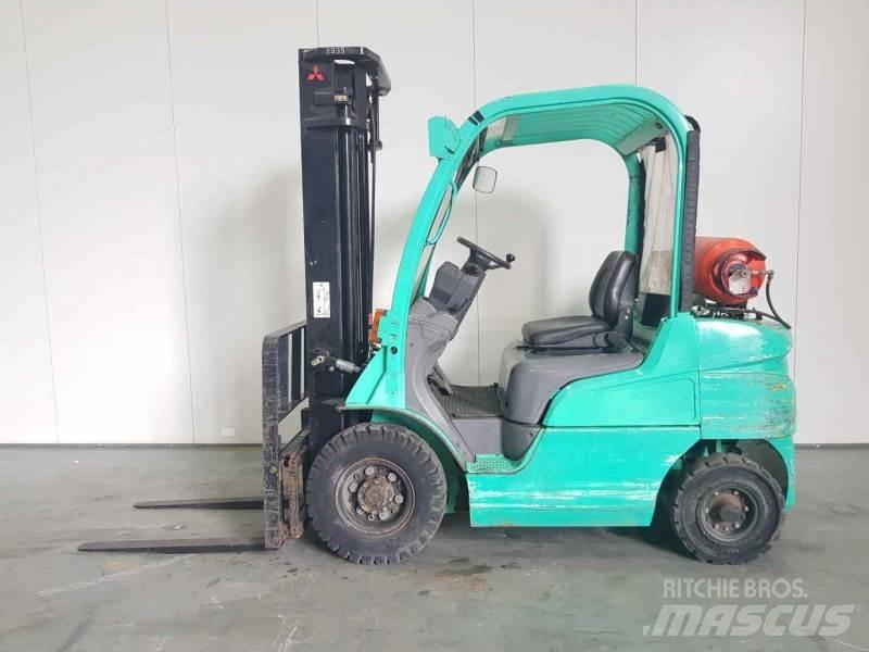Mitsubishi FG25N Stivuitor GPL