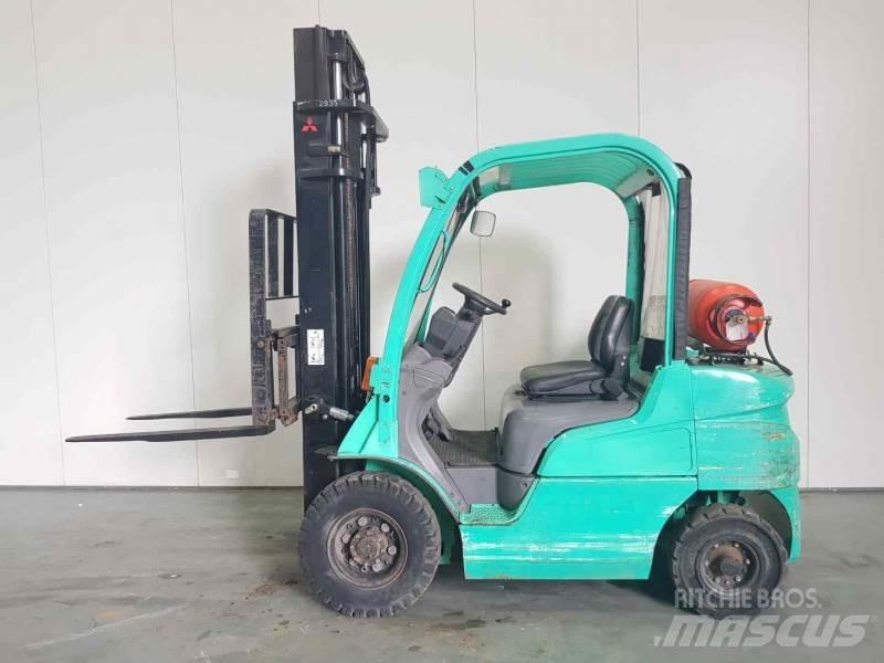 Mitsubishi FG25N Stivuitor GPL