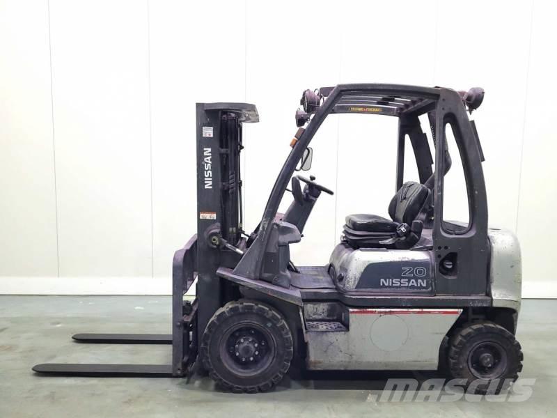 Nissan FD02A20 Stivuitor diesel