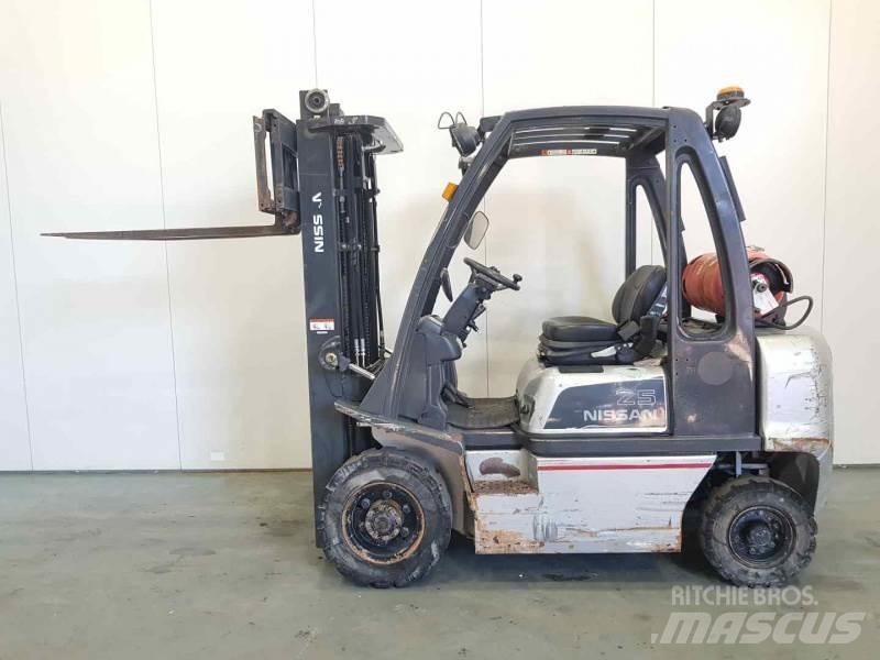 Nissan U1D272520 Stivuitor GPL