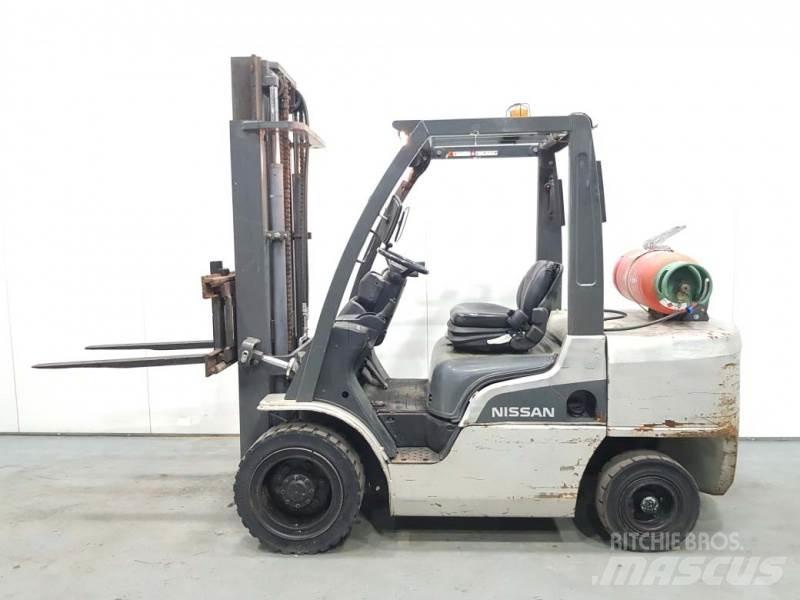 Nissan UG1F2A35DU Stivuitor GPL