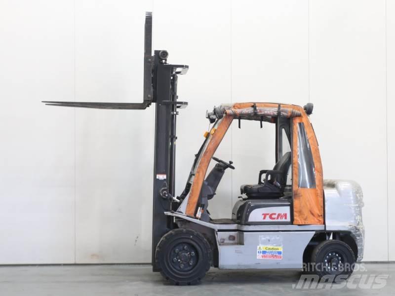Nissan YG1D2A32H Stivuitor diesel