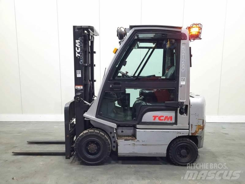 TCM Y1D1A18H Stivuitor diesel