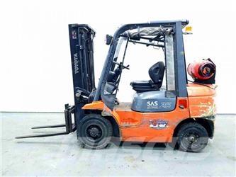 Toyota 42-7FGF25 Stivuitor GPL