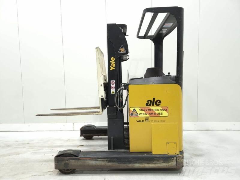 Yale MR14 Stivuitor cu catarg retractabil