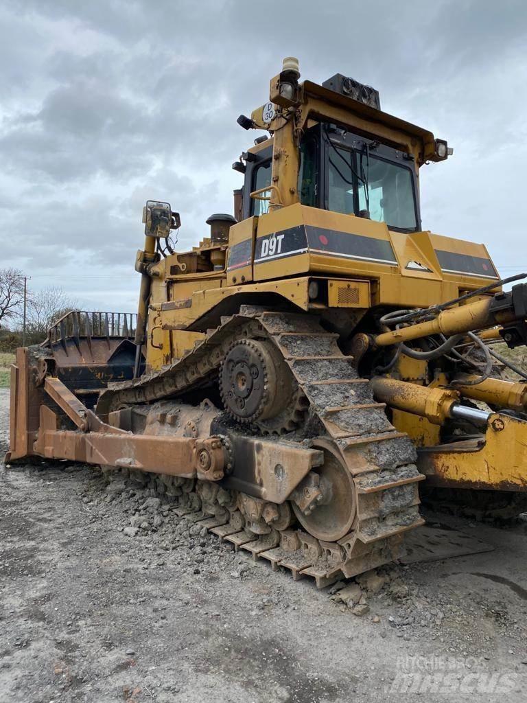 CAT D9T Buldozere pe senile