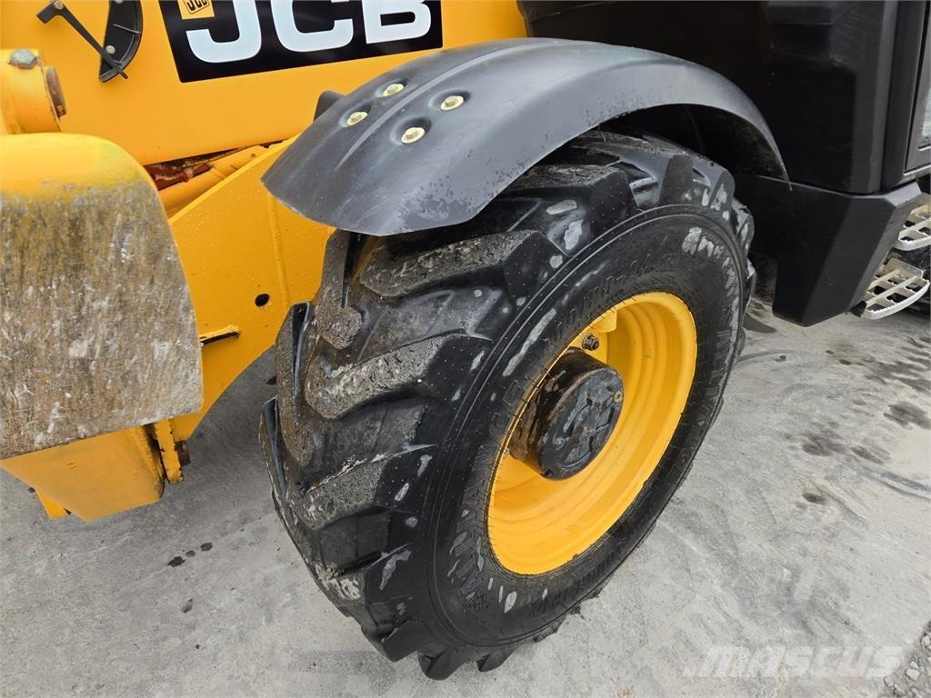 JCB 535-140 Stivuitoare telescopice