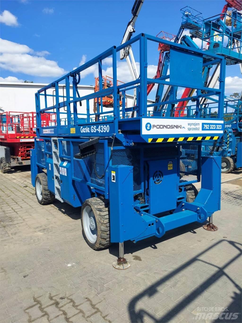 Genie GS-4390 RT Platforme foarfeca