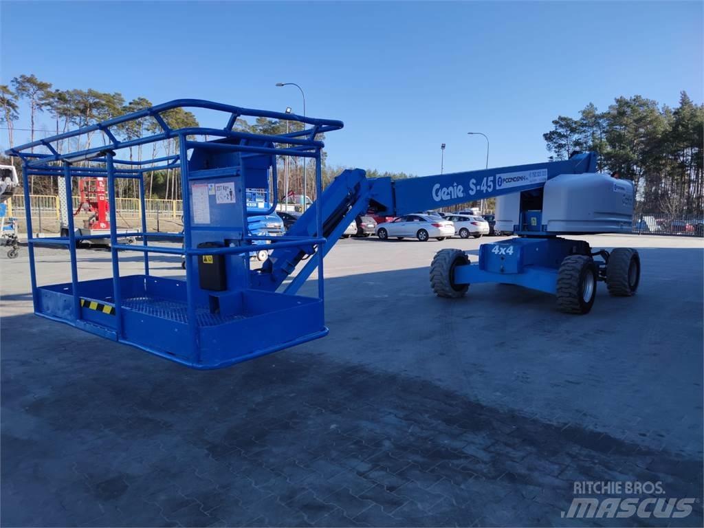 Genie S-45 Nacele cu brat telescopic