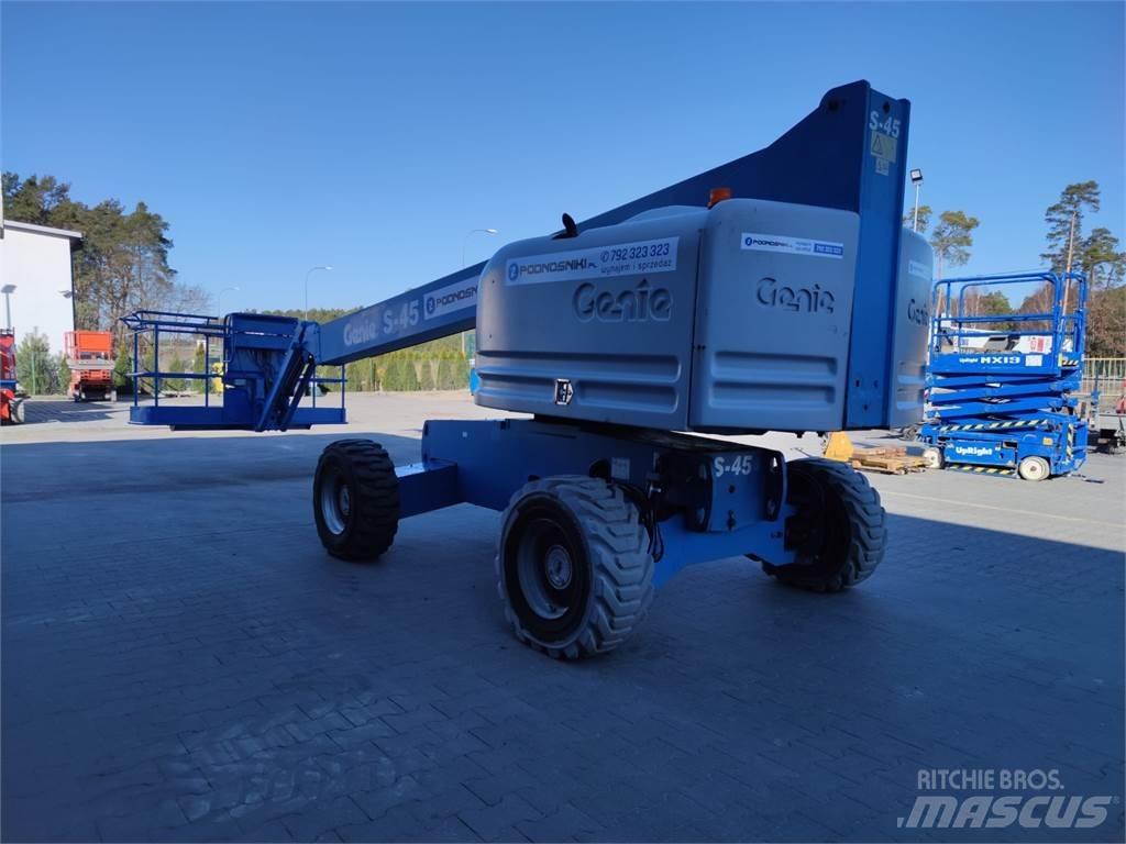 Genie S-45 Nacele cu brat telescopic