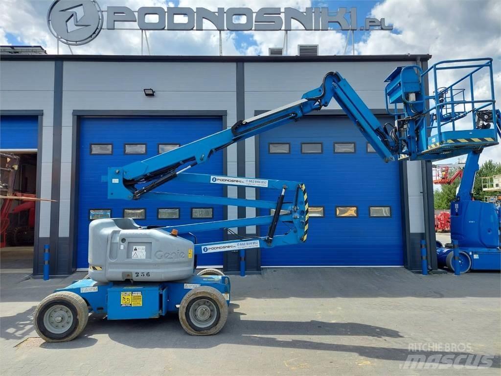 Genie Z-45/25J DC Nacele cu brat articulat