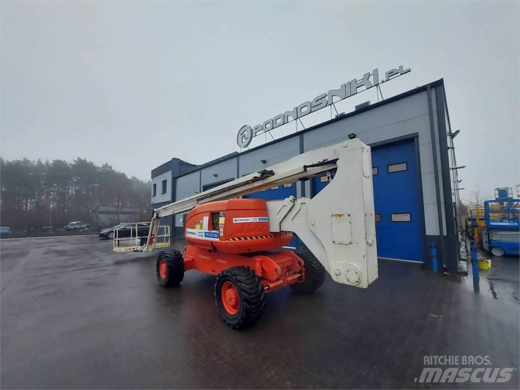 JLG 800AJ Nacele cu brat articulat