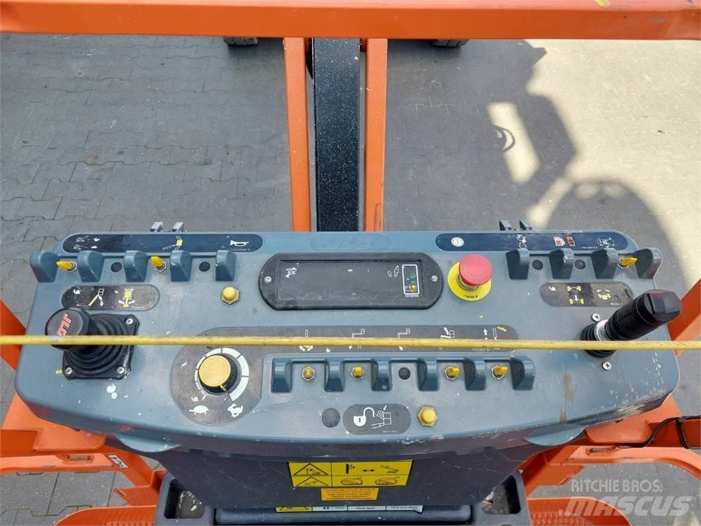 JLG E450AJ Nacele cu brat articulat