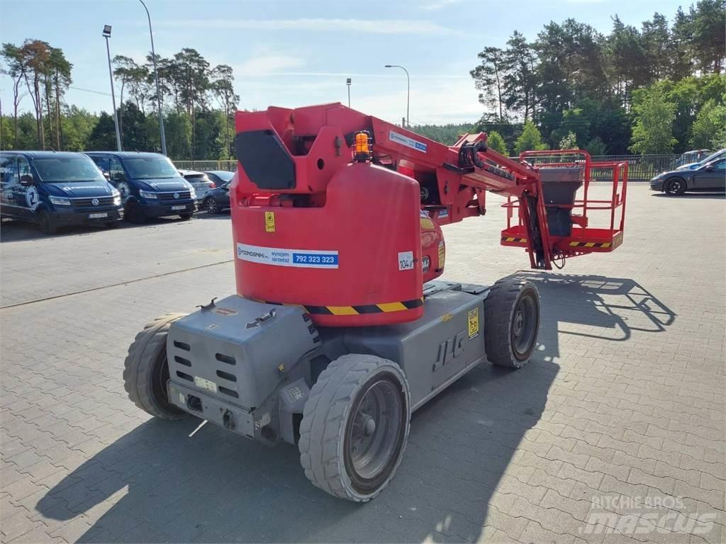 JLG M450AJ Nacele cu brat articulat