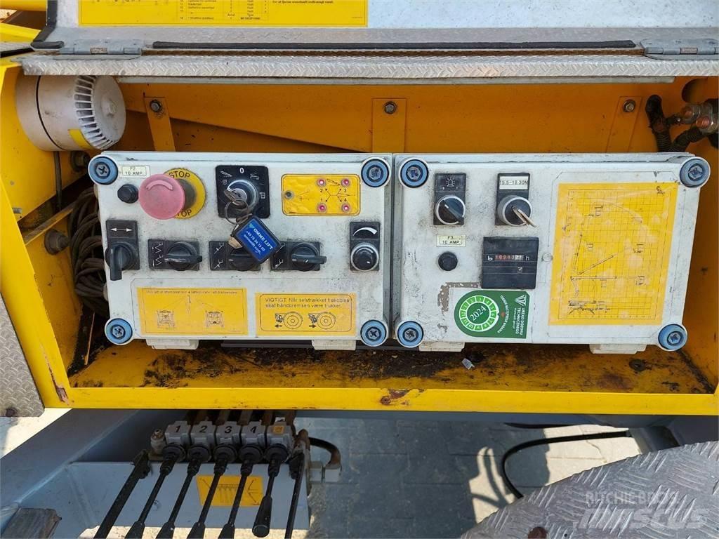 Omme 1830 EBZX Platforme aeriene montate pe remorca