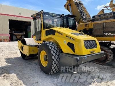 Bomag BW213DH-5 Utilaje construcții - Altele