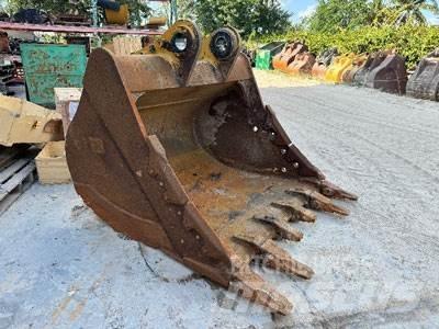 CAT 352 Excavatoare pe șenile
