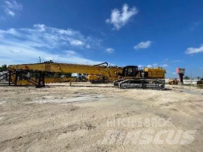 CAT 390FL UHD Excavatoare de demolare