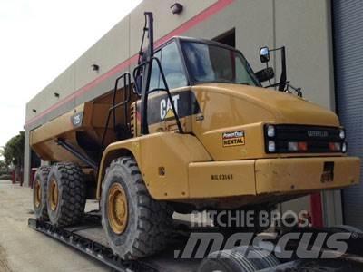CAT 725 Transportoare articulate