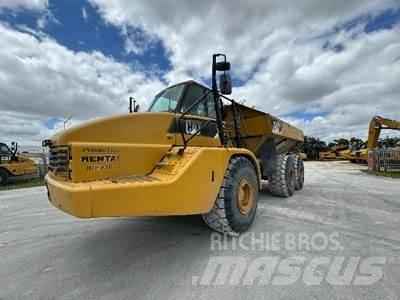 CAT 740 Transportoare articulate
