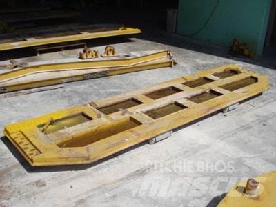 CAT 740 Tailgate Alte componente