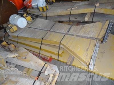 CAT 740 Tailgate Alte componente