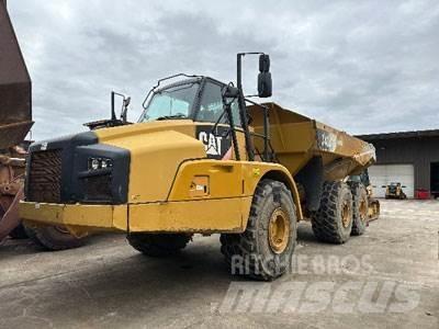 CAT 740B Transportoare articulate