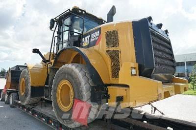 CAT 950M Incarcator pe pneuri
