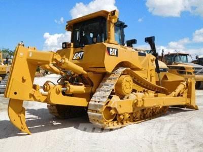 CAT D8T Buldozere pe senile