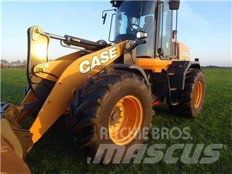 CASE 721G Incarcator pe pneuri
