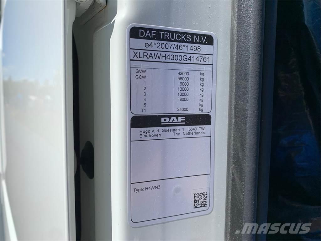 DAF XF 430 8x4*4 Camion cabina sasiu