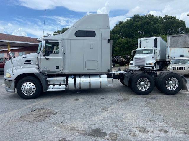 Mack CXU613 Autotractoare