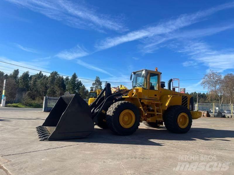 Volvo L 220 E Incarcator pe pneuri