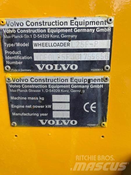 Volvo L 25 F Incarcator pe pneuri