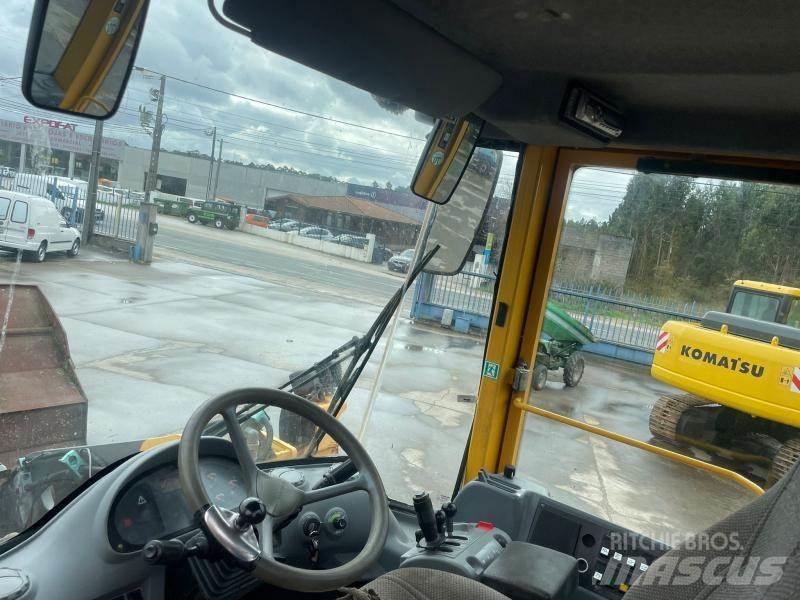 Volvo L 90 E Incarcator pe pneuri