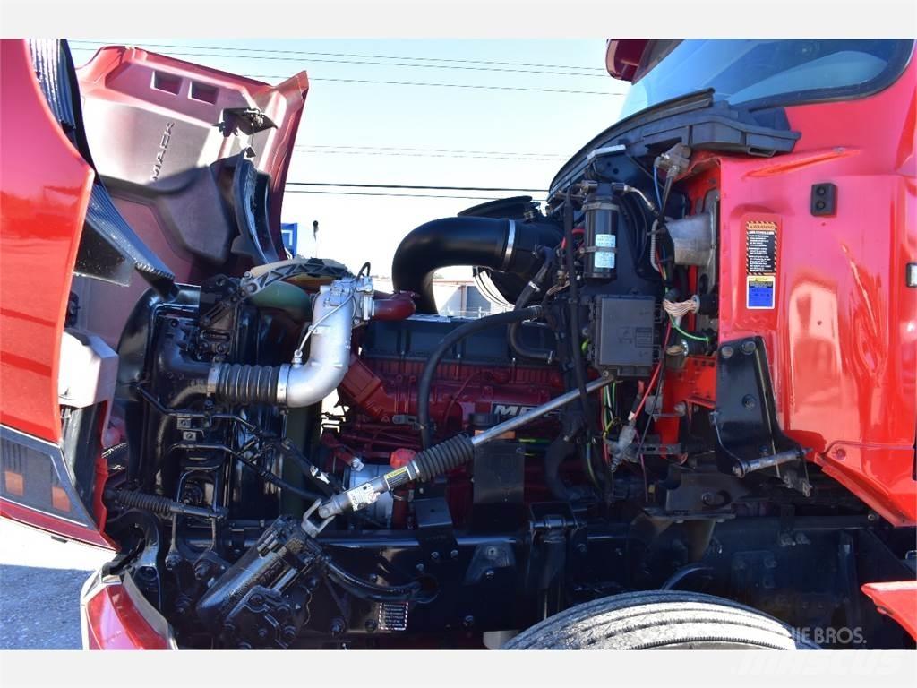 Mack ANTHEM Autotractoare