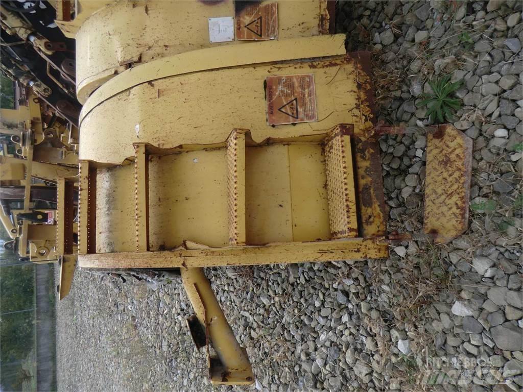 CAT 323D Sasiuri si suspensii