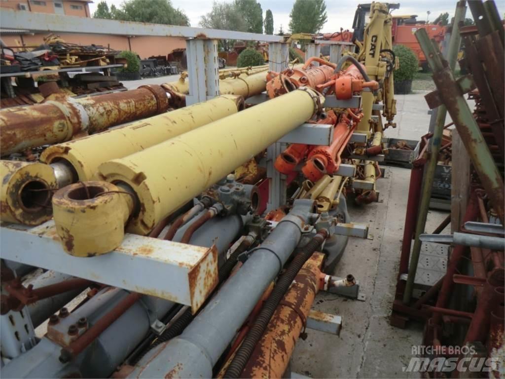 CAT 438C Utilaje construcții - Altele